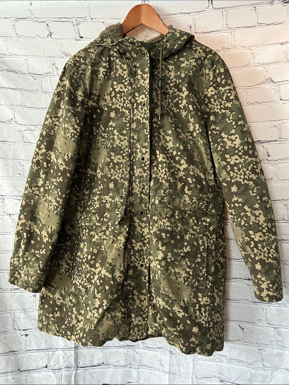 L.L. Bean Olive Camo Hooded Utility Jacket Petite
